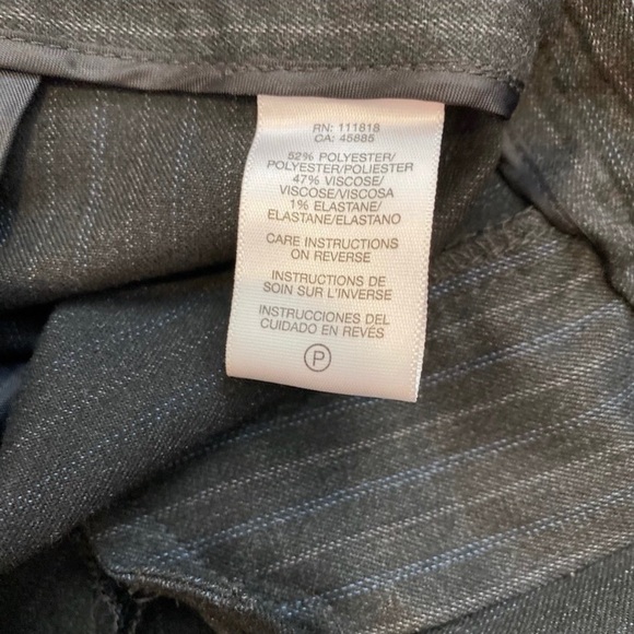Michael Michael Kors Gray With Tan & Blue Pinstripe Cropped Dress Pants, Size 8 - Picture 14 of 15